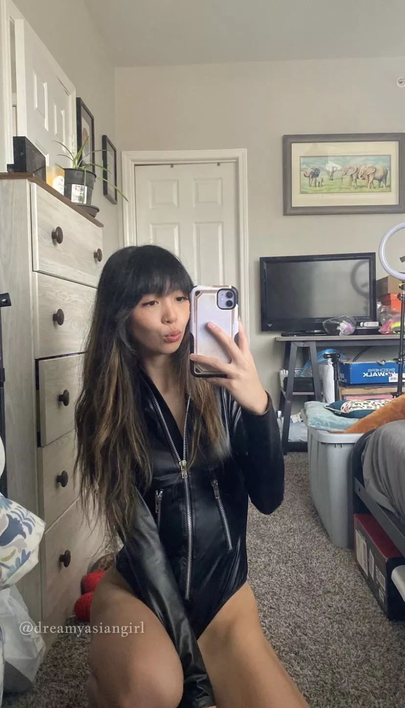 You into stoner asian rave girls? :-)