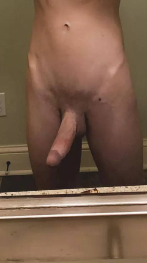 21 m Direct message me dick pics and let’s chat