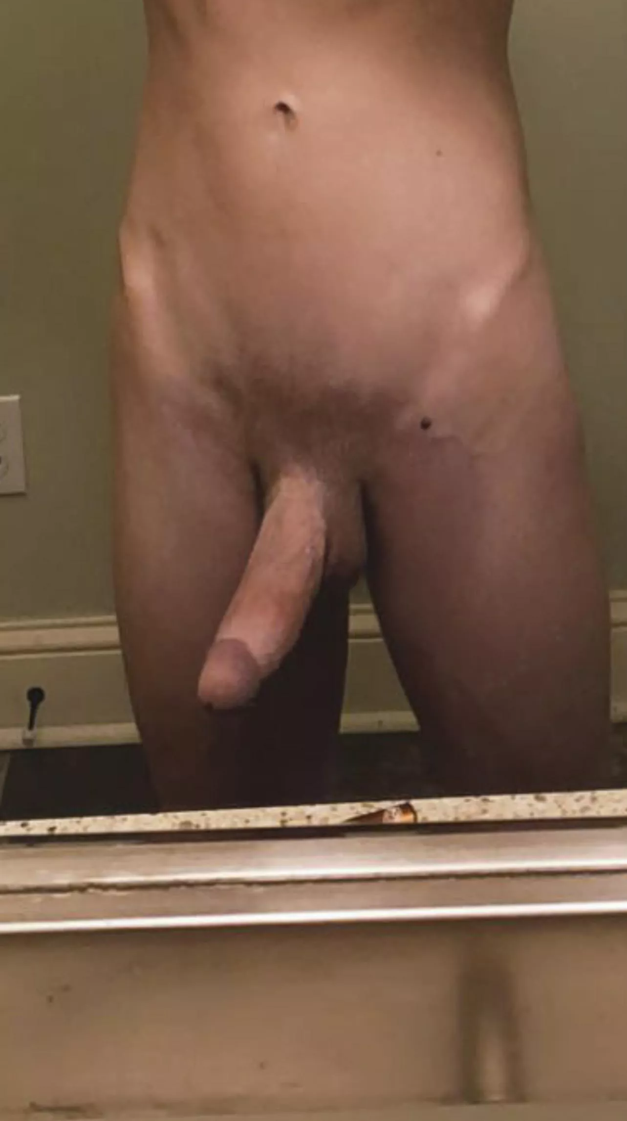 21 m Direct message me dick pics and let’s chat