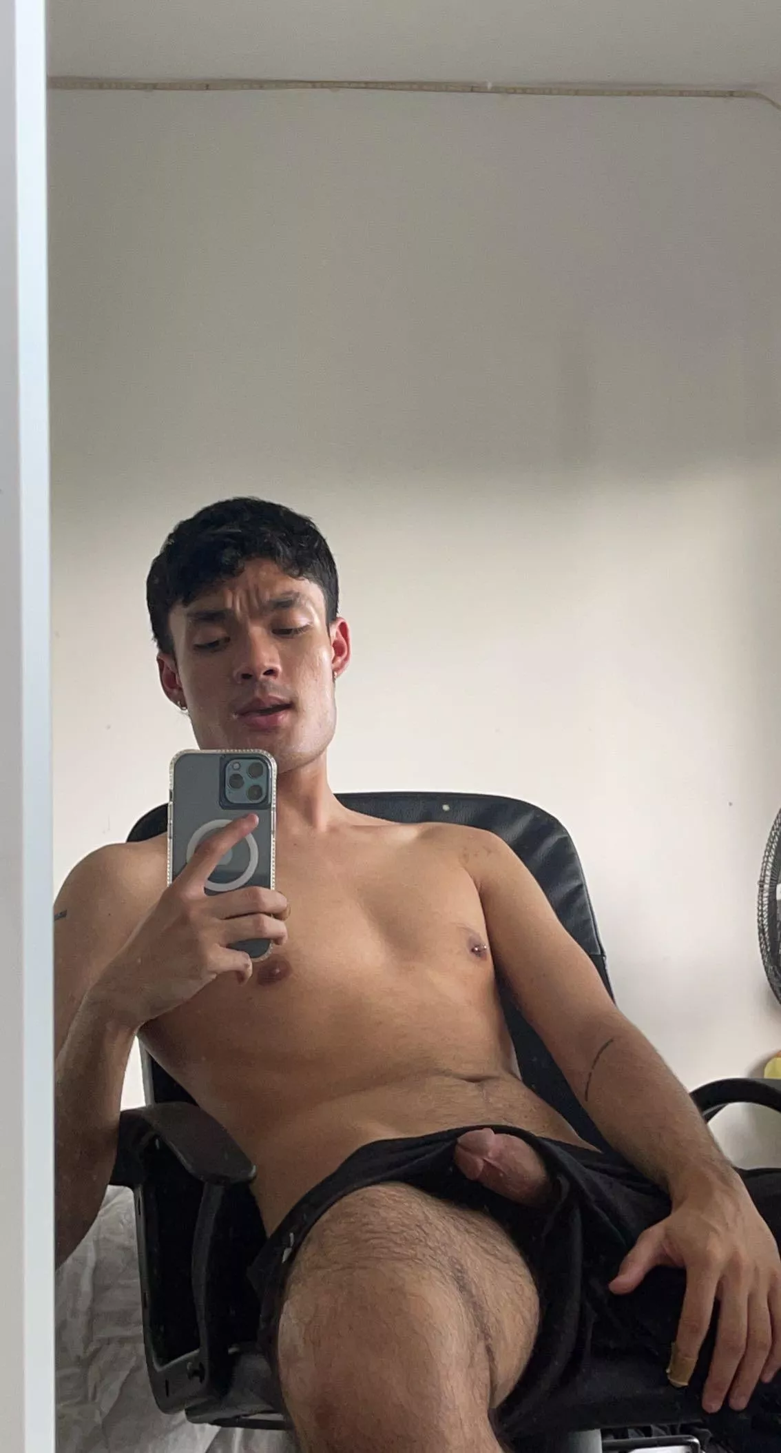 22 bi. I wanna dump a quick load. joshvah99