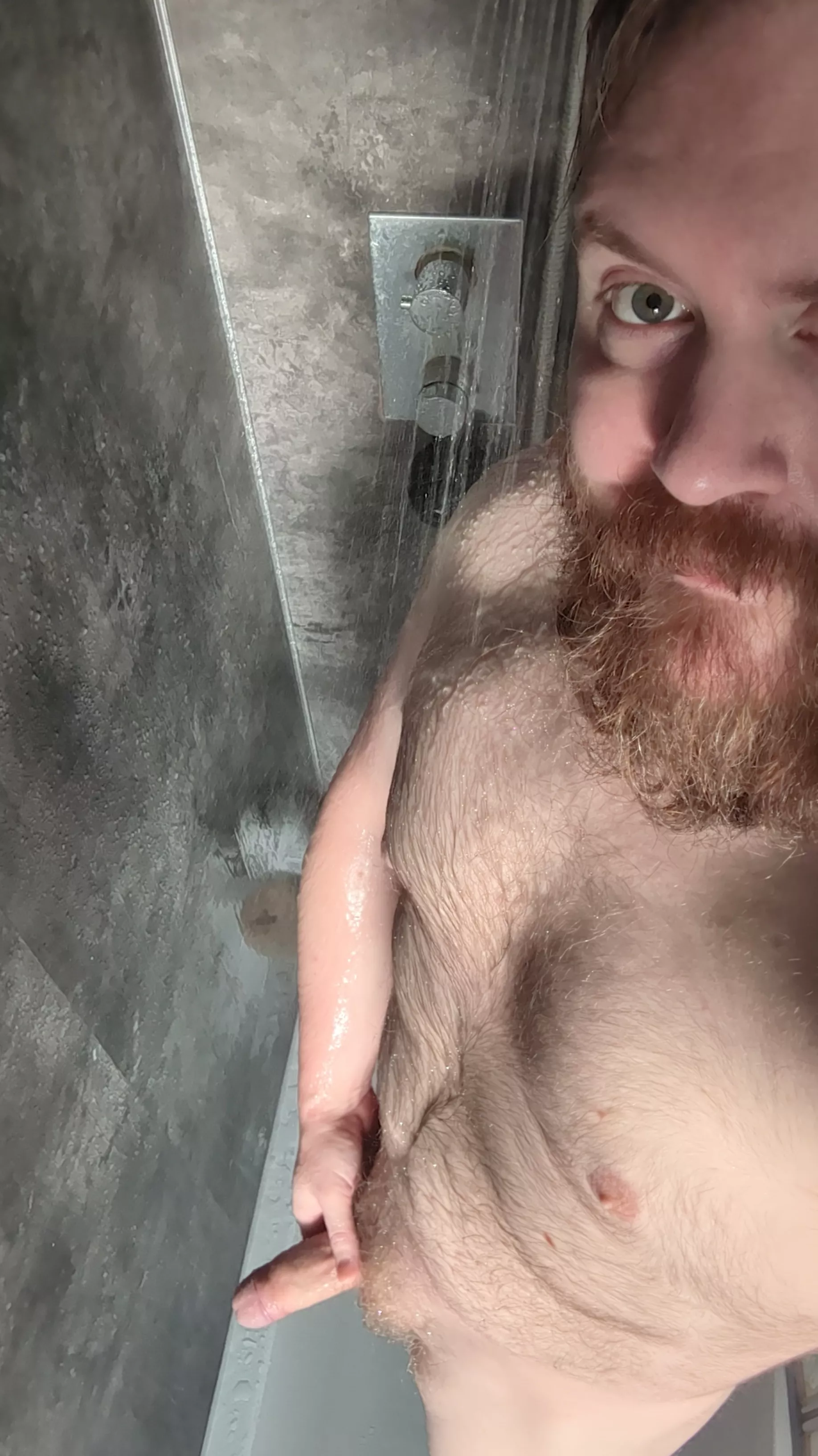 38 [m]oving day! Last nude in this shower!