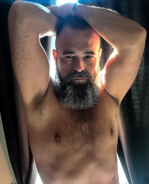 [48] Do you like this pic of us? Yes you are in it! Mmmhmmm.