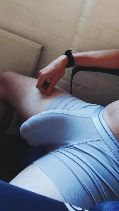 A nice fit briefs! 👅