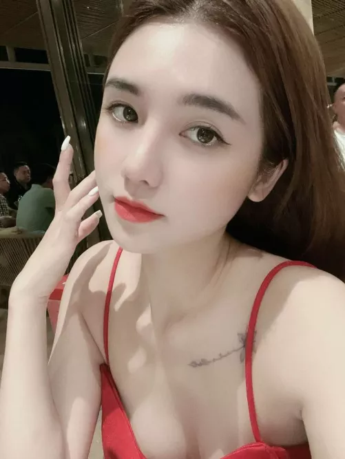 Am I your girlfriend material