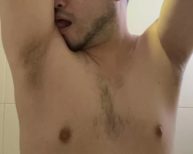 Anyone like chubby asian armpits?
