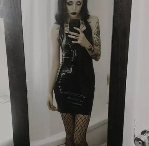 Arrows up if you want me to humiliate your tiny cock [domme]