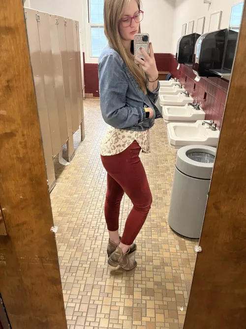 Bathroom selfie 🤳