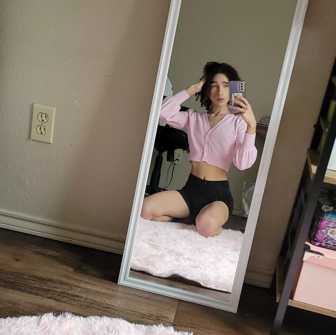 Black and pink is an undefeated combo 🖤💗