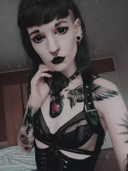 Black is my happy colour. Nothing more to add xD