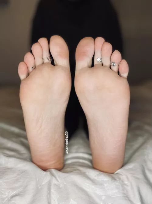 Can I rest them in your face ?😏😈