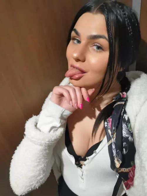 can y be erotic to me..;)