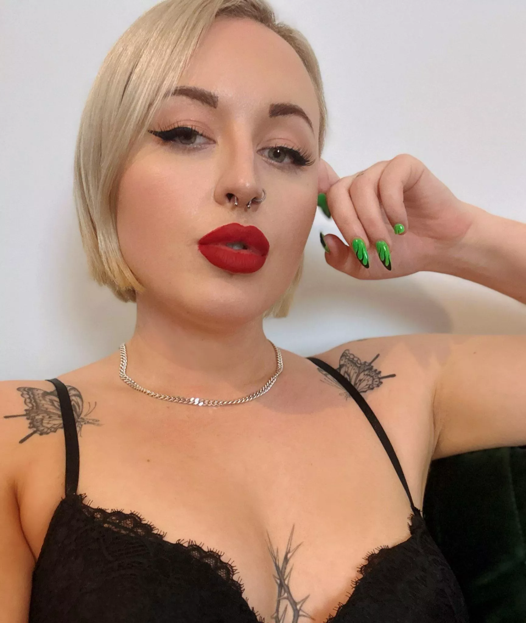 Can you see the evil behind these eyes? 😈