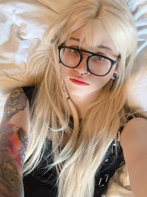 Do you like light makeup?? 🥰