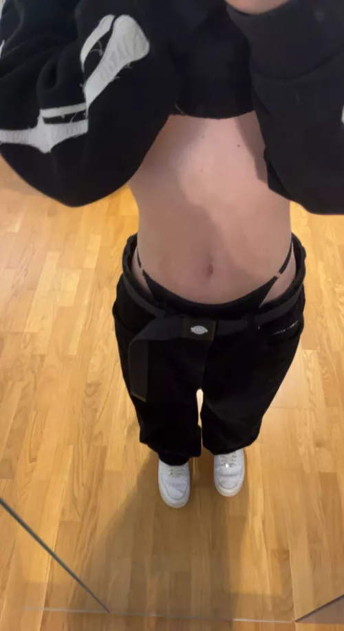 do you like my outfit?🫣