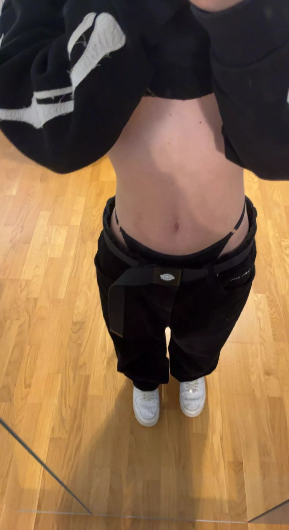 do you like my outfit?🫣