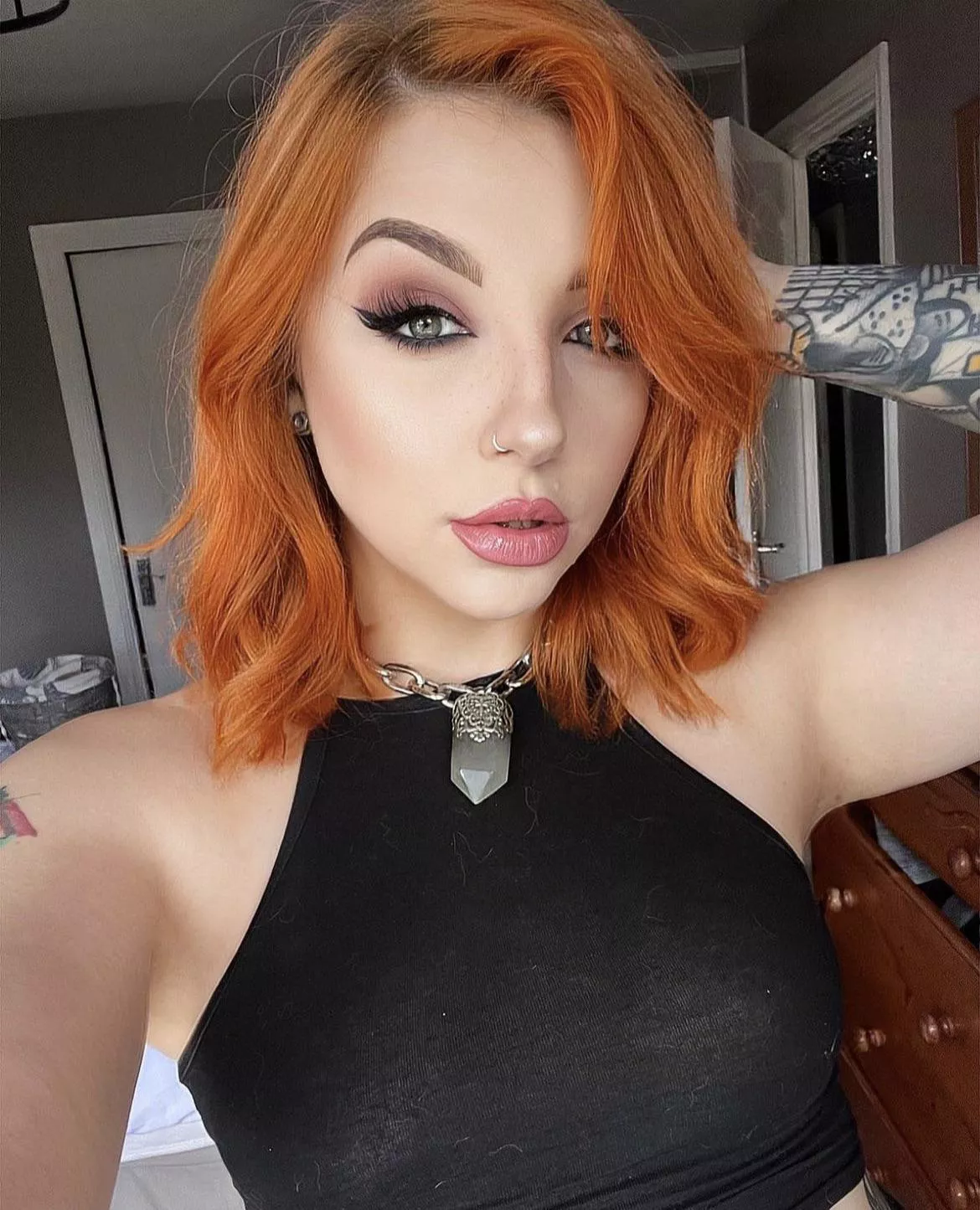 Do you order eyes or lips?