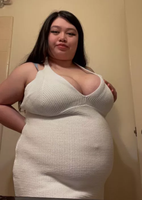 does this dress make me look fat? 🥺
