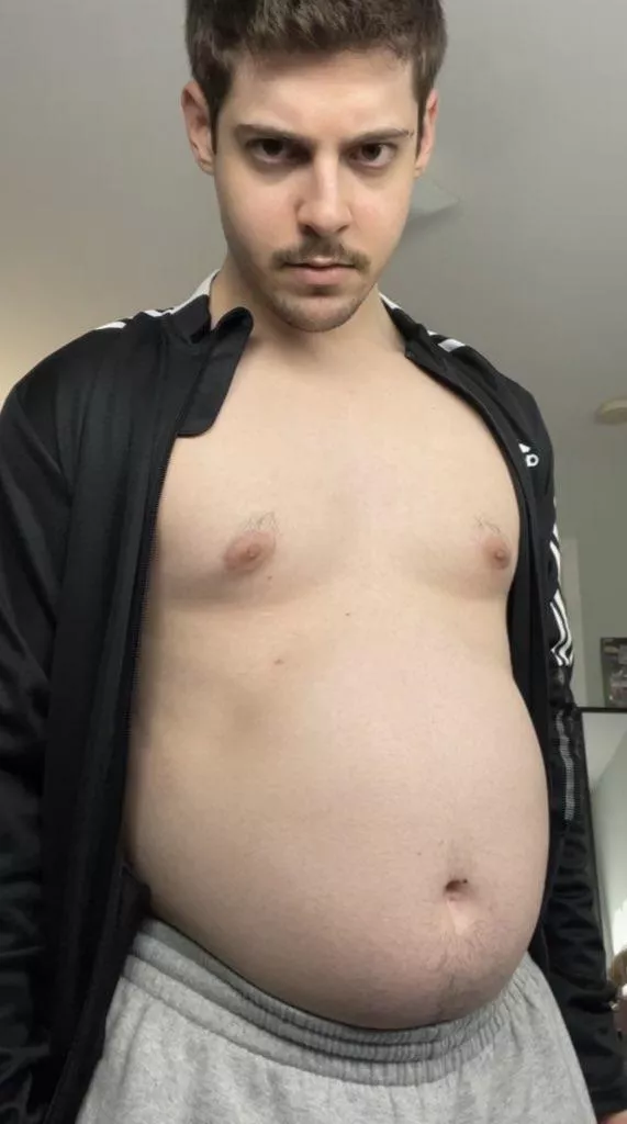 Does this jacket make me look big?