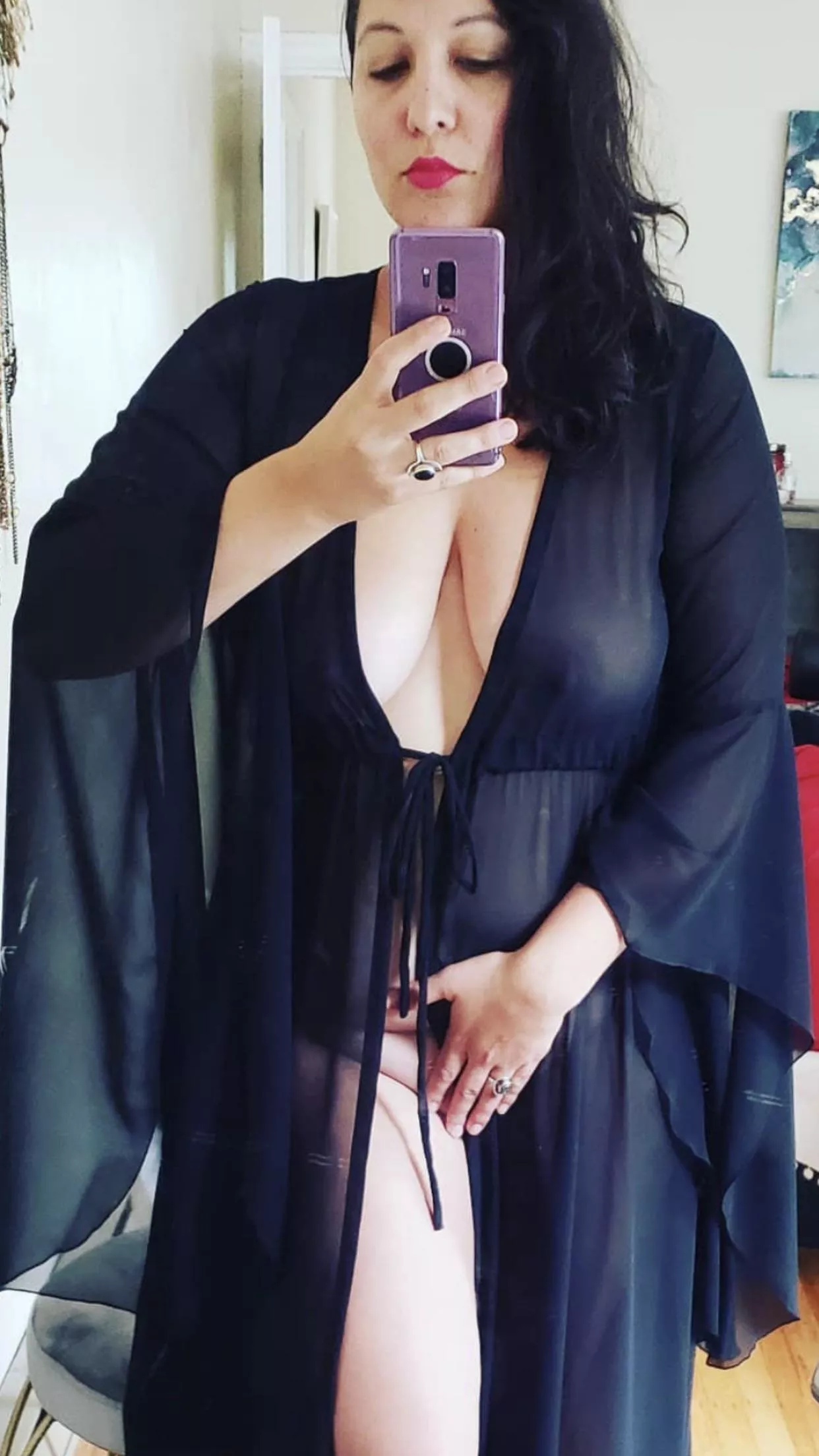 [domme]Arrows up if you’re a sissy boy who’s want a task from mommy ❤️👗 Humiliation