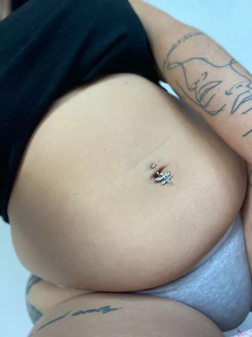 (f) Fat belly and pussy in my tight panties