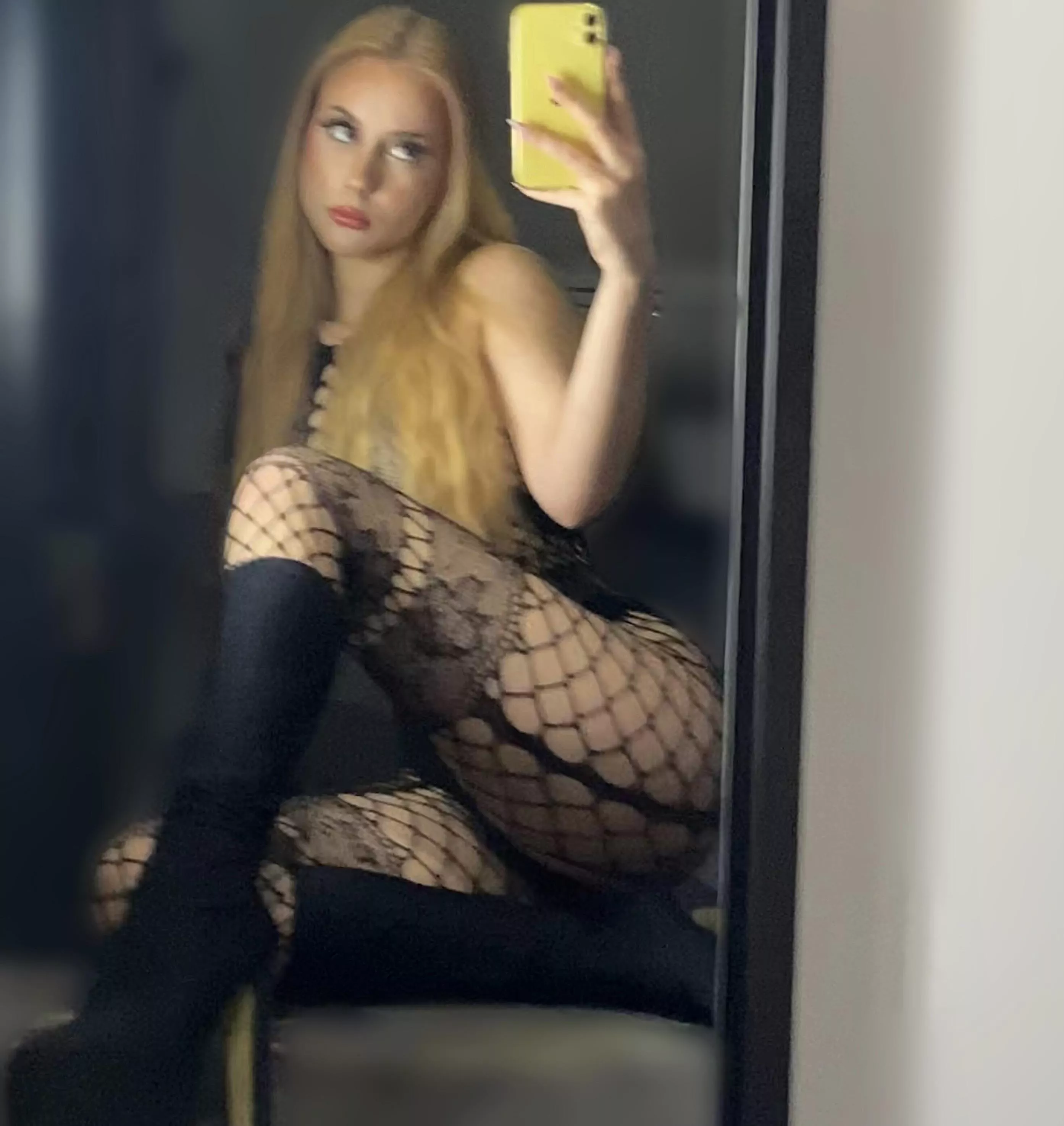 F20 | Findom\Femdom | Your unattainable dream.