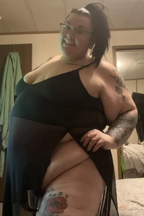 Fat goddess at your service