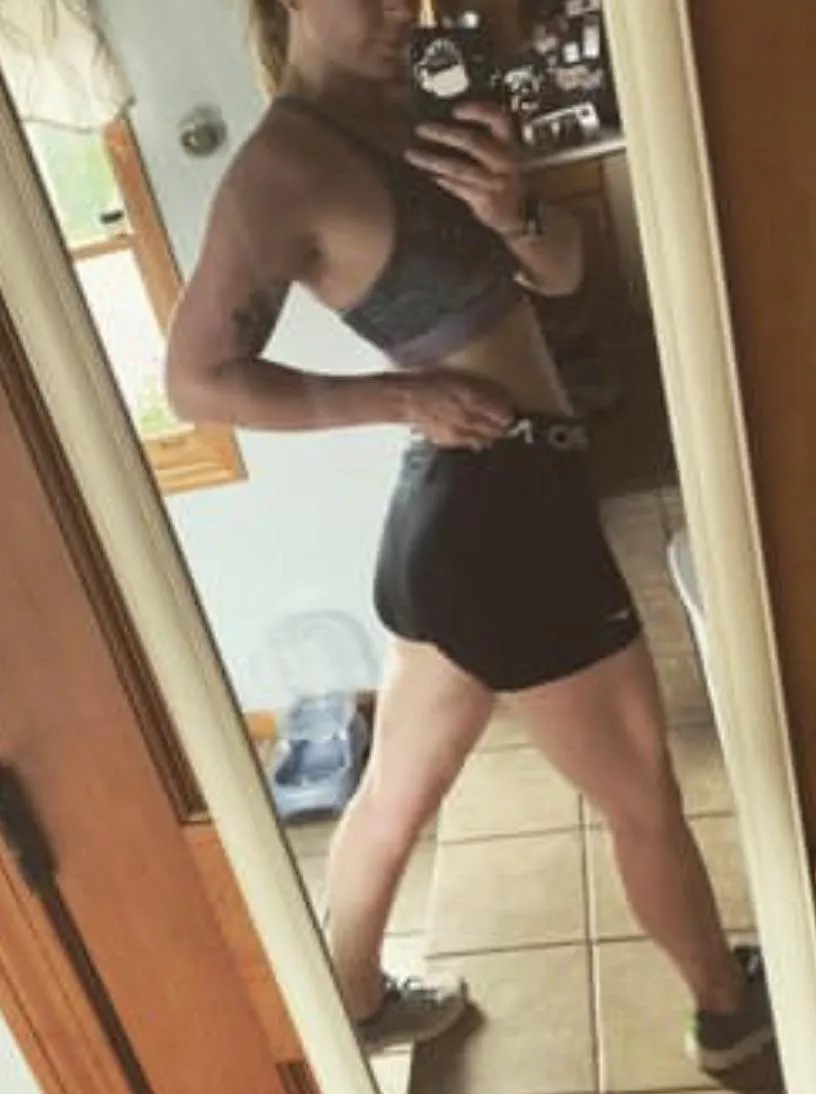 Feeling good after todays leg day 🍑