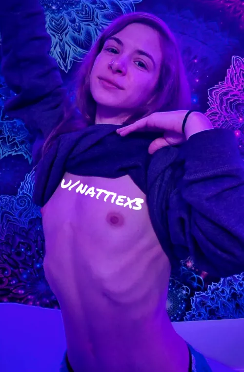 good morning from a flat chested cutie ✨️