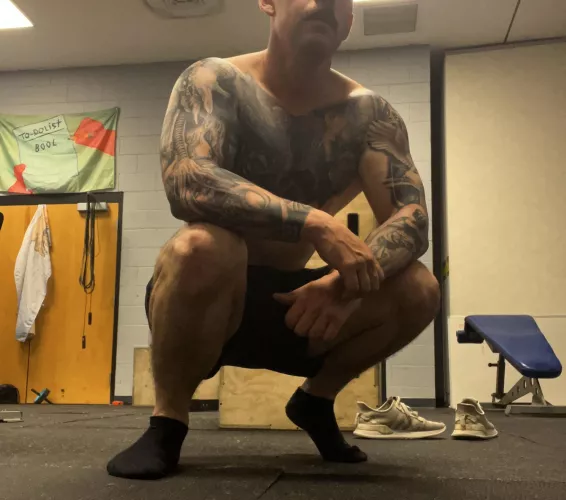 Good morning workout to start off hump day! Old poster glad to be back after so long 😄