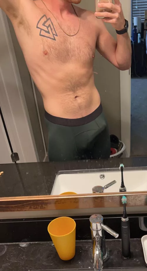Heard there was a thing for fat cocks in compression pants. Lmk if you agree