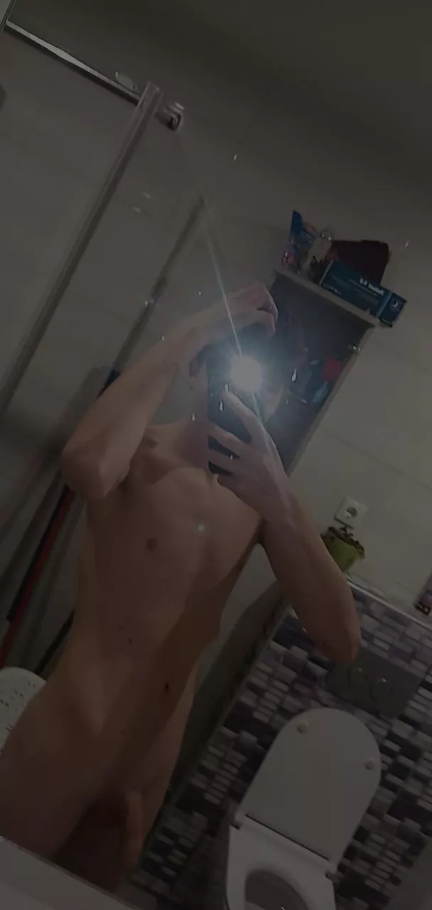 how do i look? (m) 18