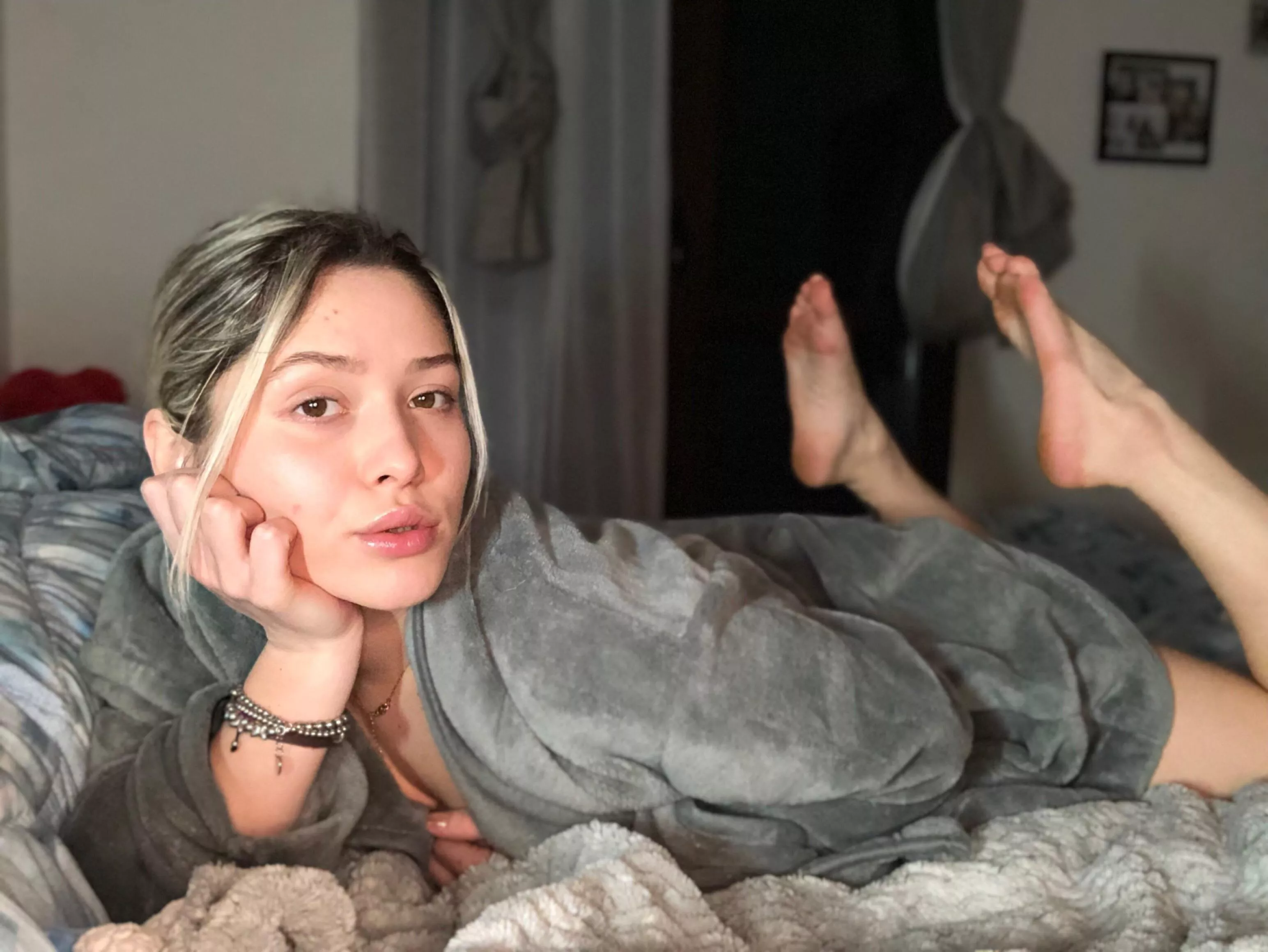 I can [domme] you ,SLAVE !