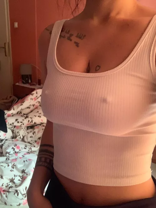 I hate wearing bra :D