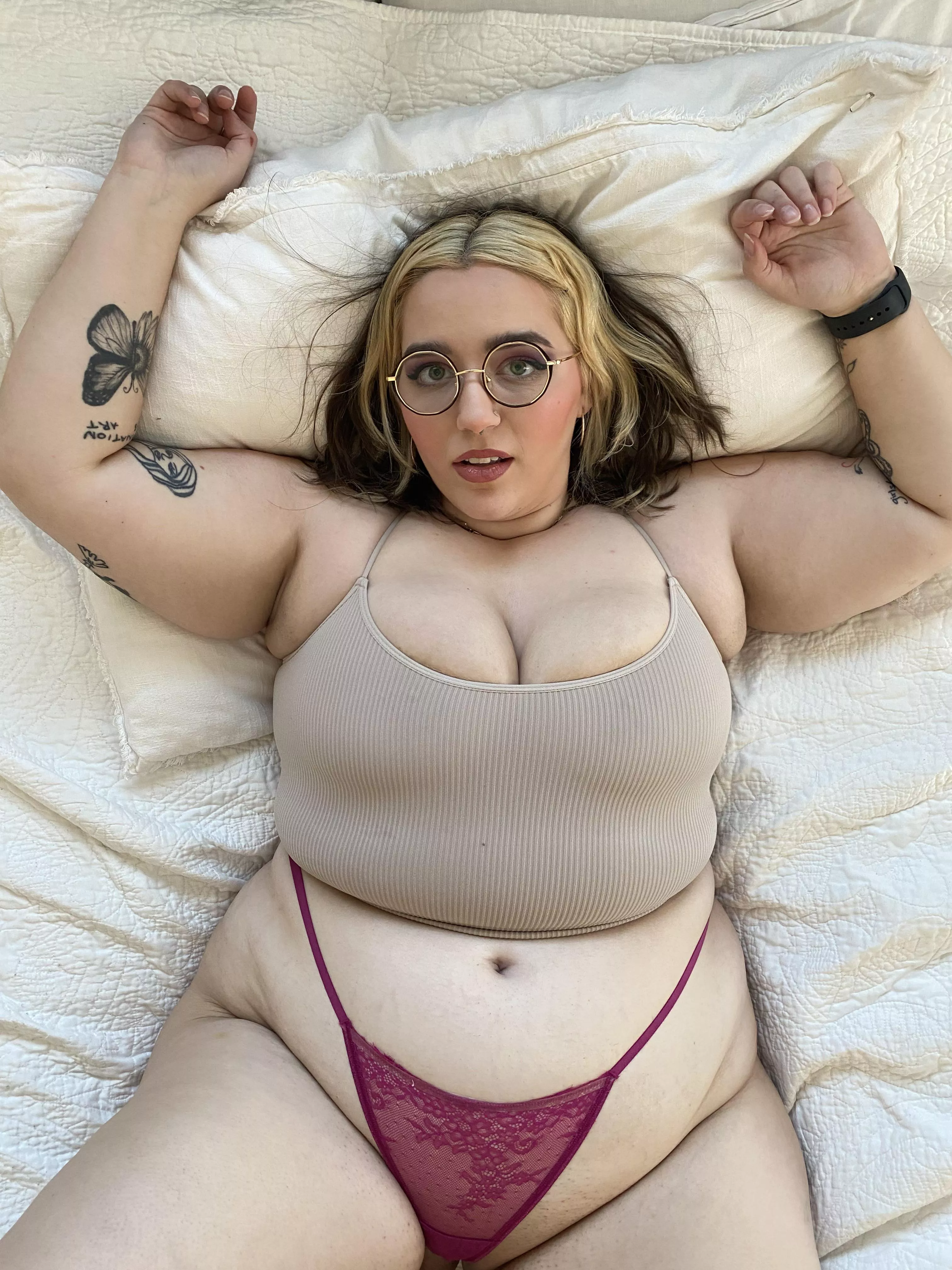 I hope I’m in your wet dream tonight 💦