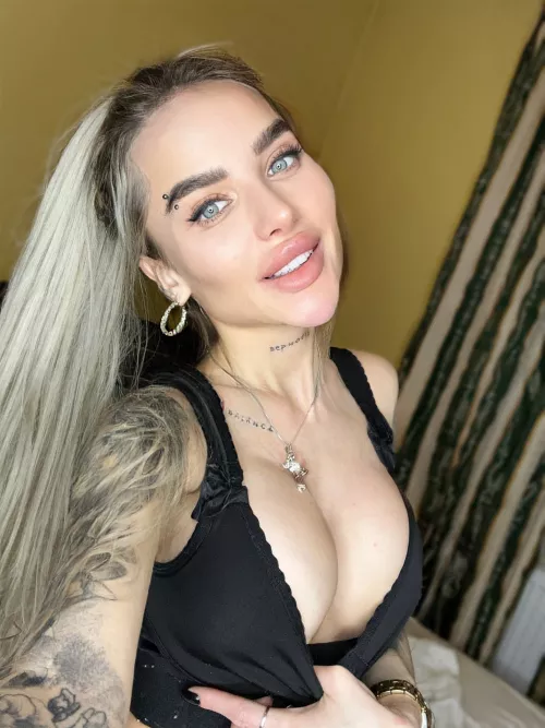 I hope this makes your day better 😘