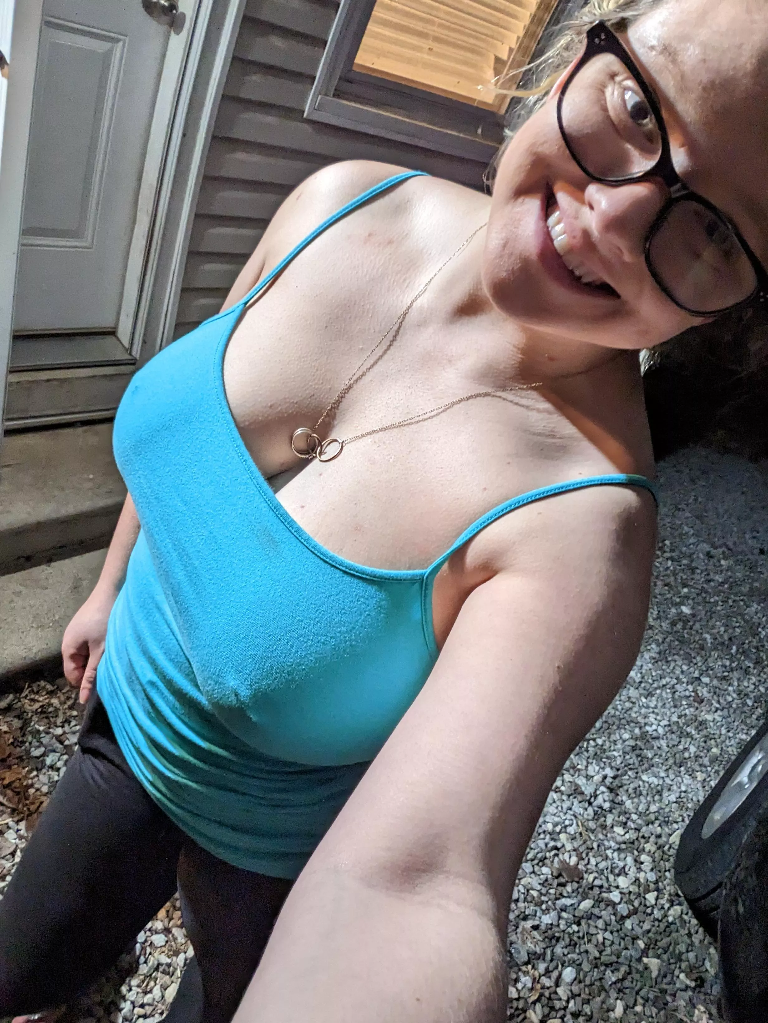 I'm finally back on braless. Missed you all