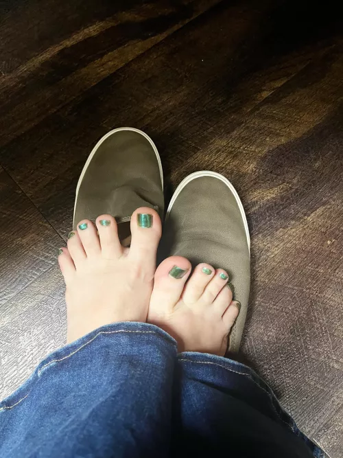 Peekaboo under my office desk