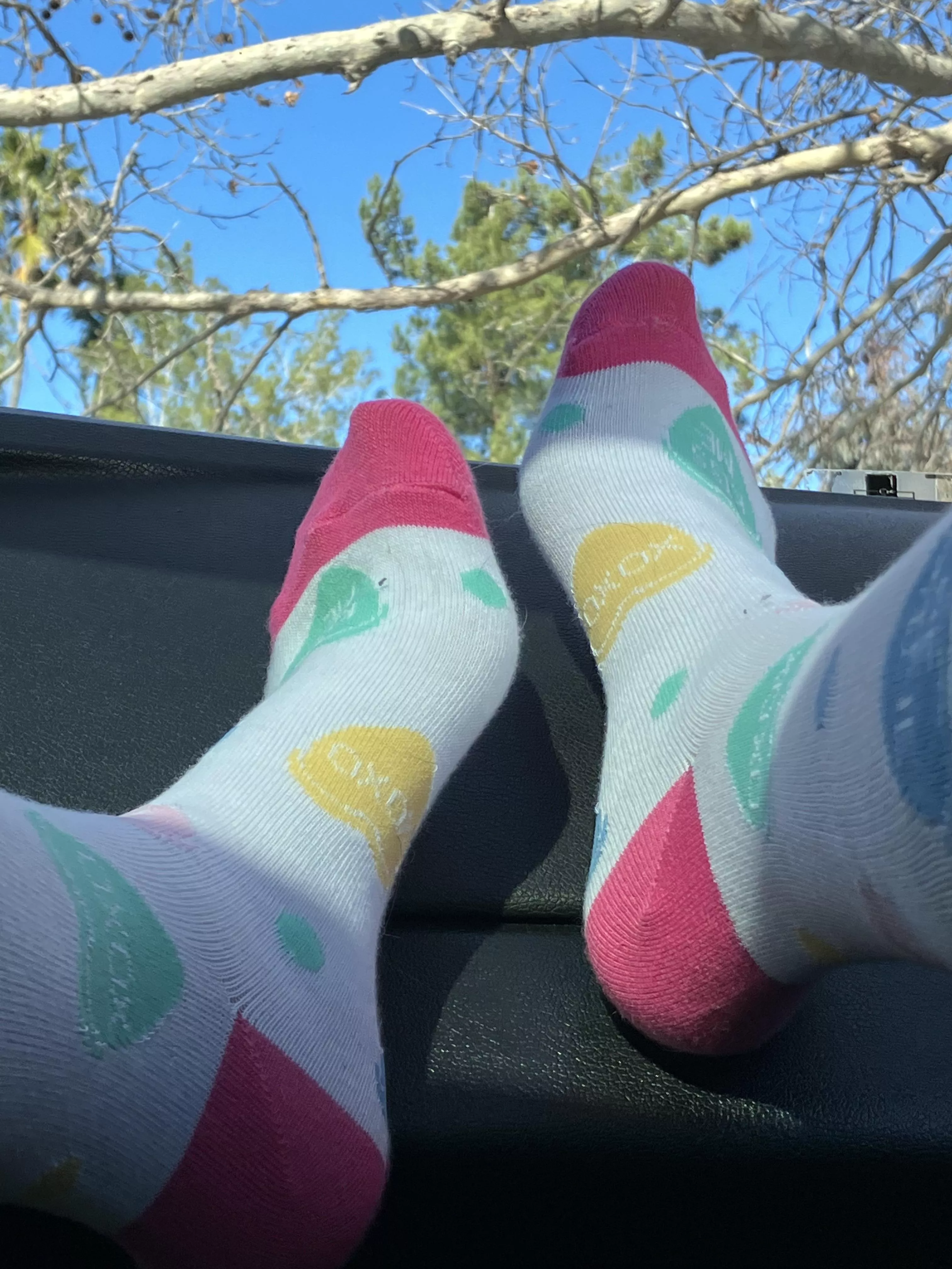 [selling] do you like valentine’s day socks ?☺️☺️