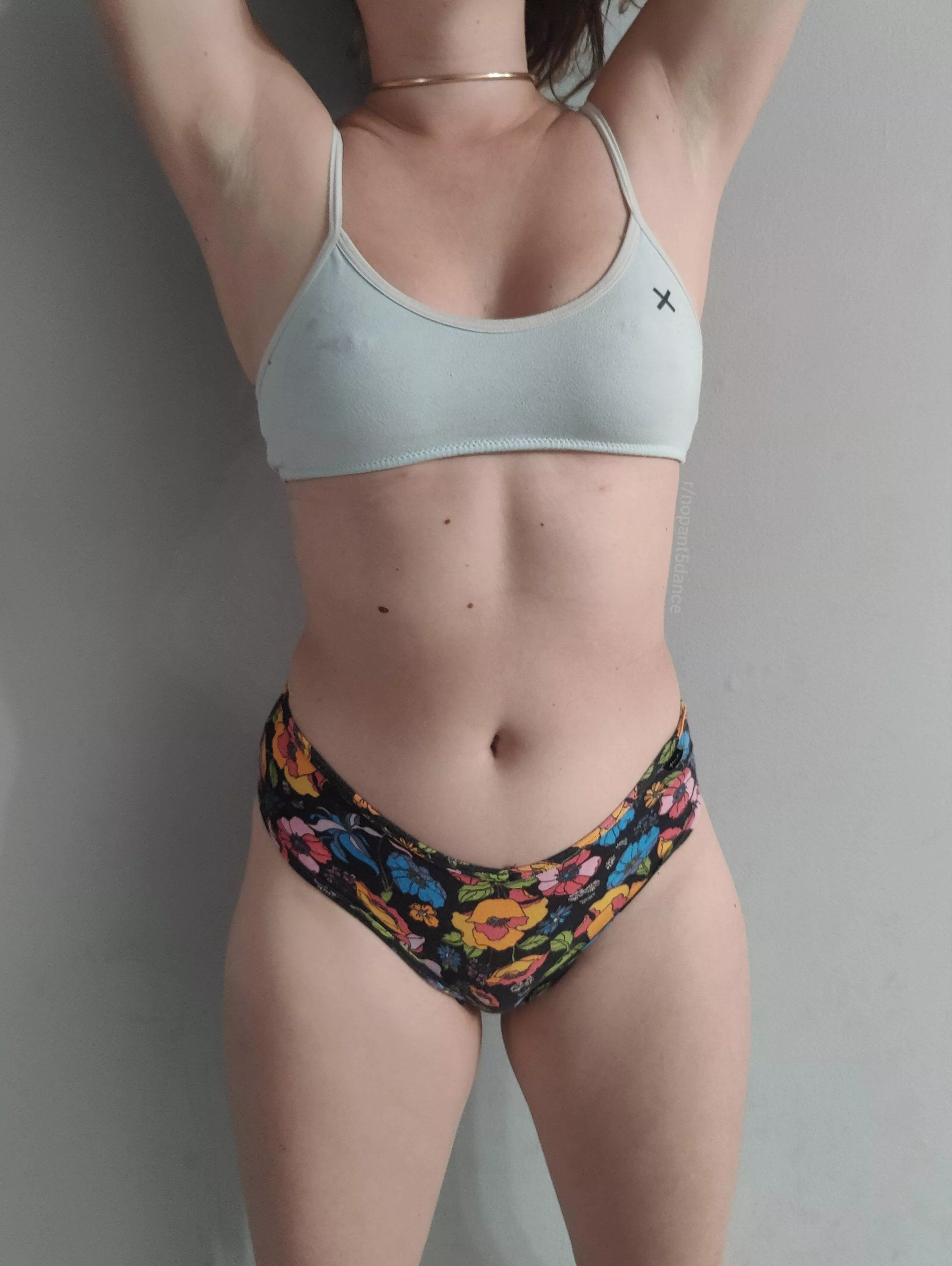 [selling] sometimes you just need to take a stroll in the garden 🌸 😌 Every order comes with three custom photos! [pic] [vid] [pty] [oth] [small] [Florida] [US]