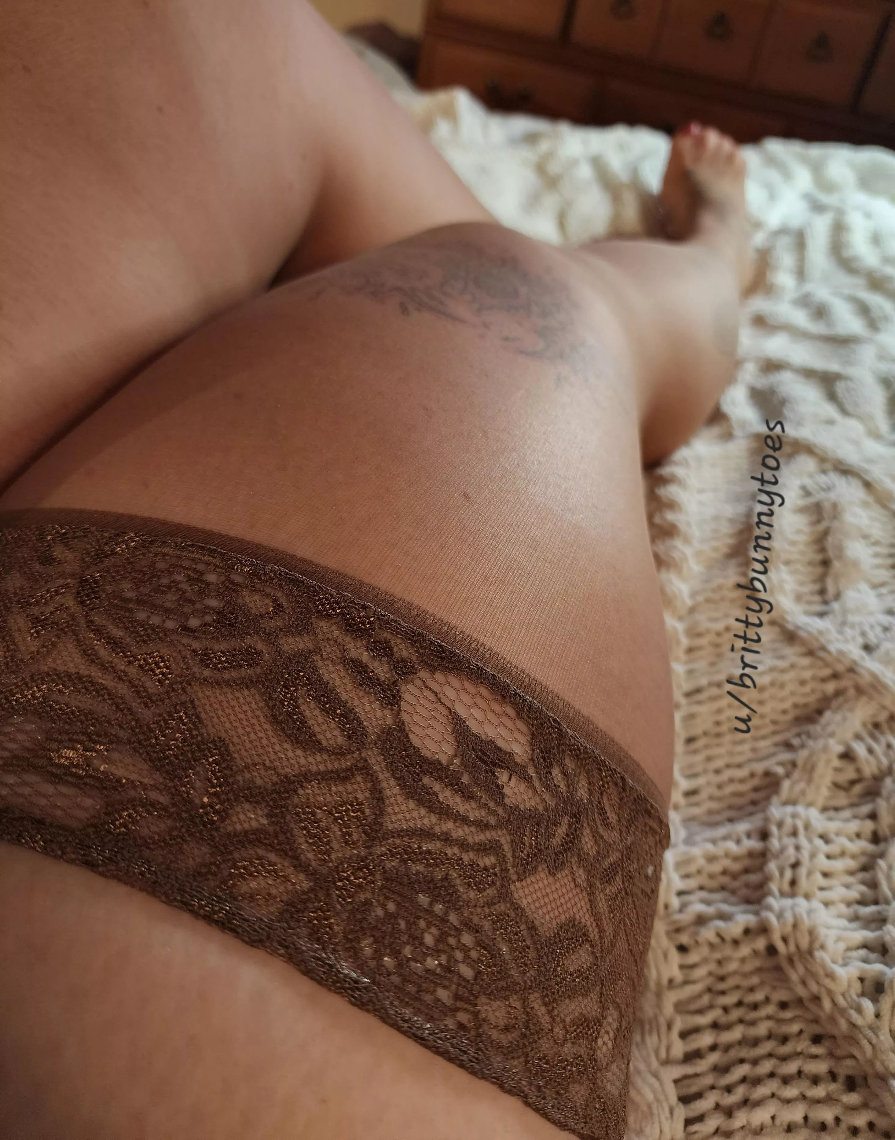 Tell me how much you'd love to caress me 😈💖🐰