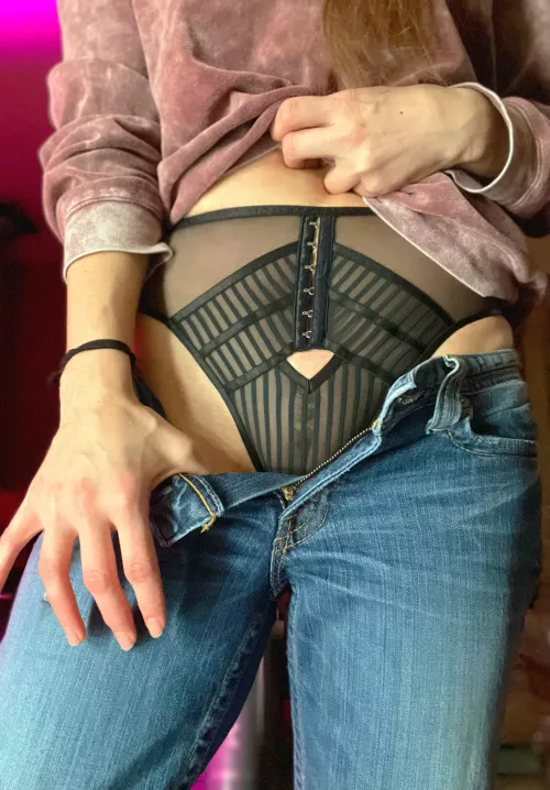 The focus is clearly on these super sexy high waisted panties