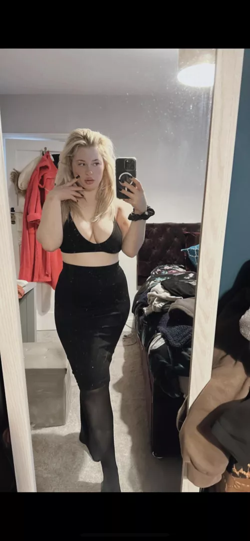 Want to see what’s under my skirt