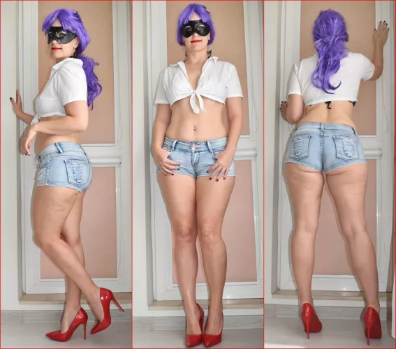 Which casual MILF you like best? [OC]