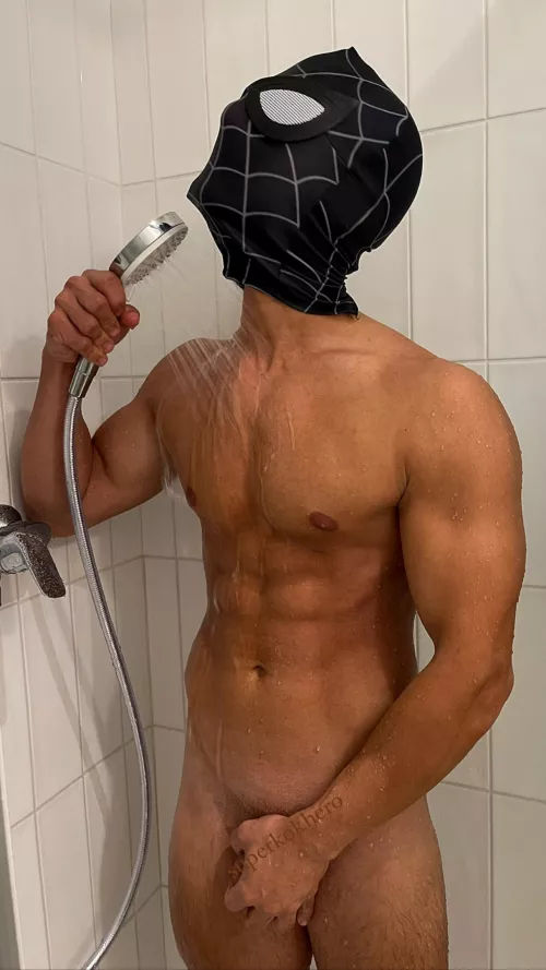 Who like me, love to CUM at gallons in a hot shower?🥵28m
