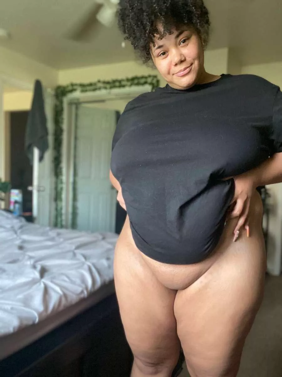 Who wanna play with a sexy bbw I’m always down to get naughty