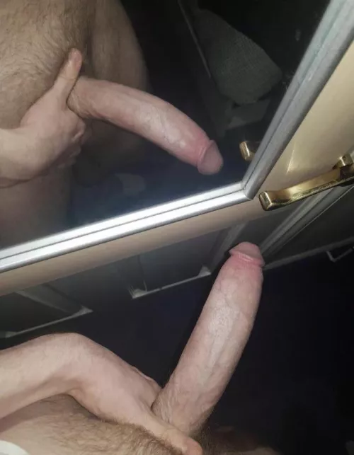 Who wants to put the hump in hump day?😏