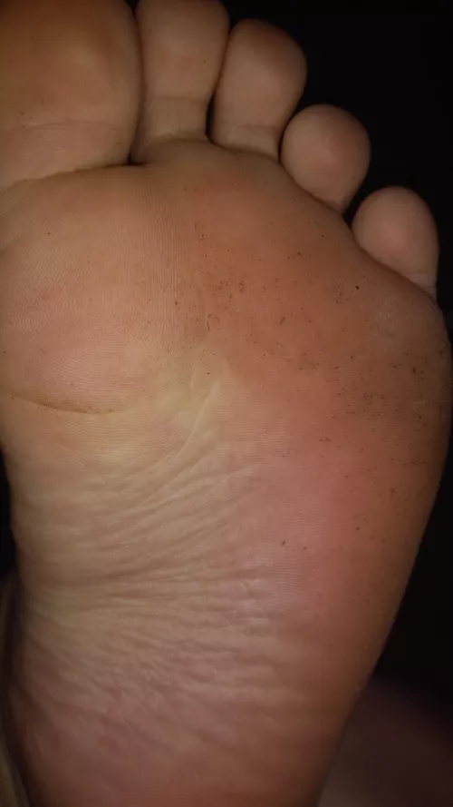 Would you clean my foot? 🥰