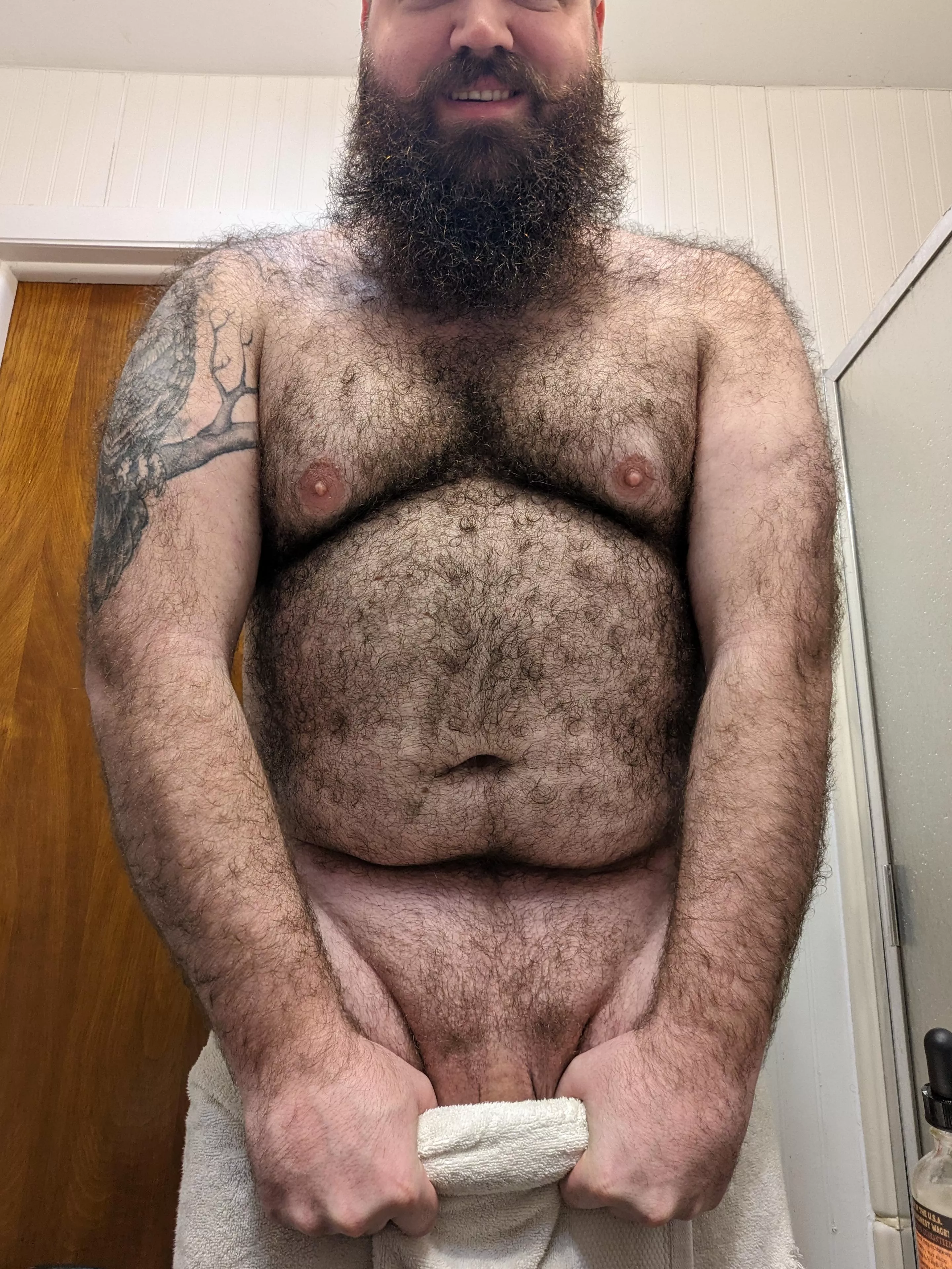 You know you can't resist such a big manly man. now on your knees. 😏😈