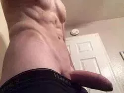 20 looking for muscles guys, love big pecs and flexing vid, so hmu. SC: davis08.06