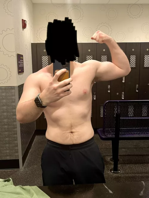 20 m looking to jerk with fit/similar looking guys snap is plots124